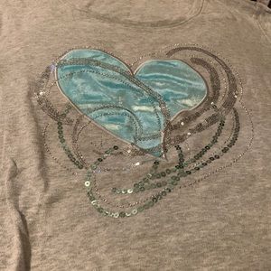 Quacker Factory jersey gray shirt with decal